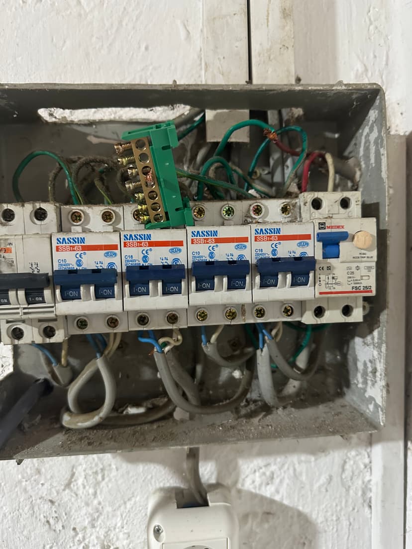Instalación eléctrica 18